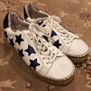 Marc Fisher star sneakers!